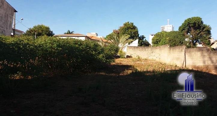 TERRENO NO CONDOMÍNIO JETCON EM VARGINHA MG (3)