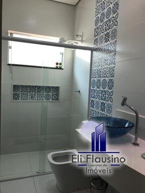 CASA EXCELENTE NO RESIDENCIAL BH EM VARGINHA MG (17)
