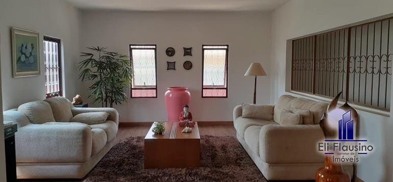 CASA FENOMENAL NO REZENDE EM VARGINHA MG (1)