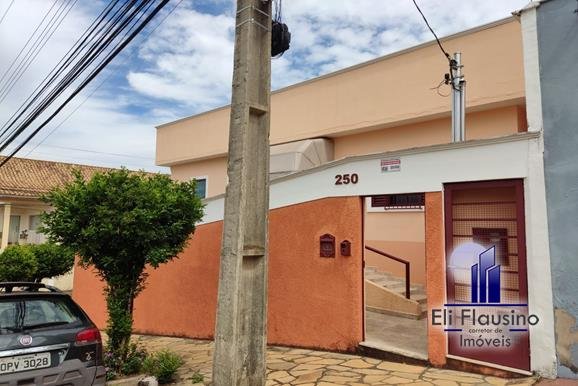 CASA FENOMENAL NO REZENDE EM VARGINHA MG (12)