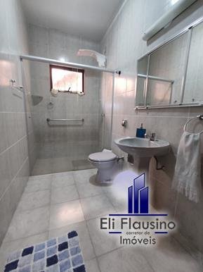 CASA FENOMENAL NO REZENDE EM VARGINHA MG (13)