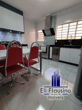 CASA FENOMENAL NO REZENDE EM VARGINHA MG (16)