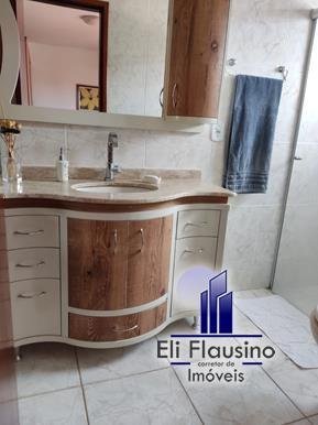 CASA FENOMENAL NO REZENDE EM VARGINHA MG (18)