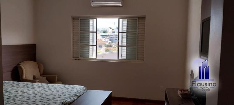 CASA MUITO BOA NOS CAMPOS ELÍSEOS EM VARGINHA MG (19)