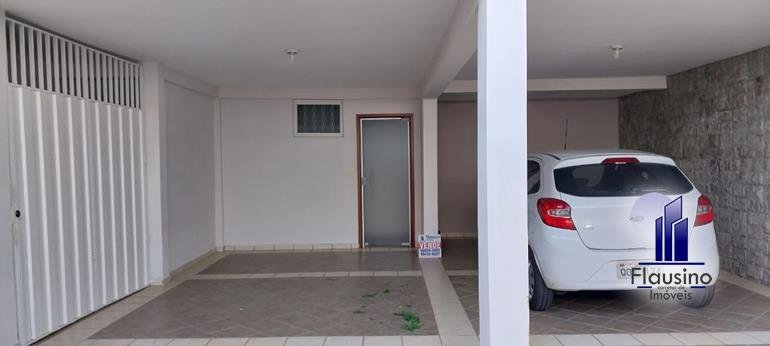 CASA MUITO BOA NOS CAMPOS ELÍSEOS EM VARGINHA MG (2)