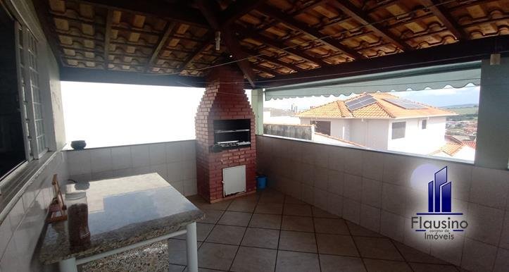 CASA NO BELA VISTA EM VARGINHA MG (11)