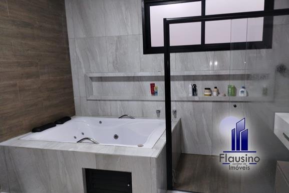 CASA LINDA DE VIVER NOS CAMPOS ELÍSEOS EM VARGINHA MG (1)