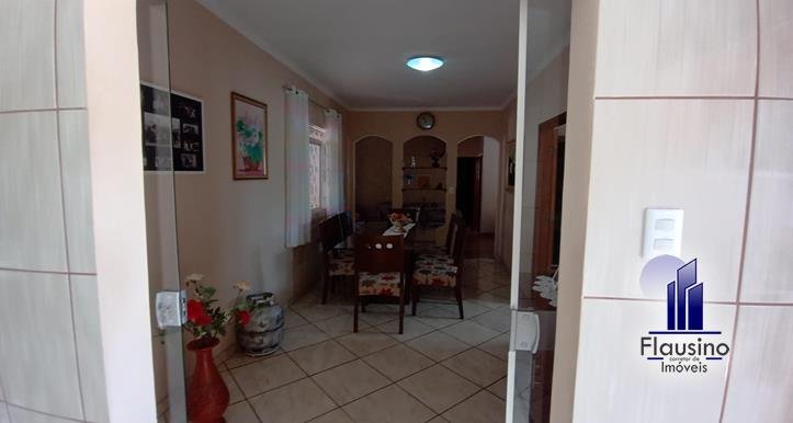 CASA EXCELENTE NO SION EM VARGINHA MG (1)