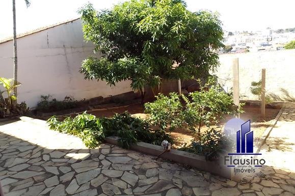 CASA TOP NO PARQUE DO RETIRO EM VARGINHA MG (7)