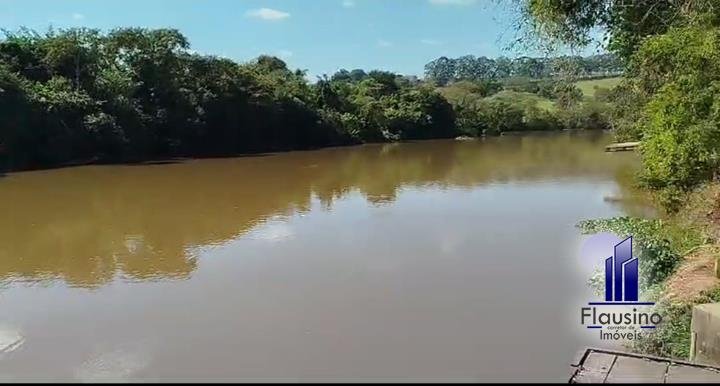 SUPER RANCHO NO RIO VERDE DENTRO DA CIDADE (18)