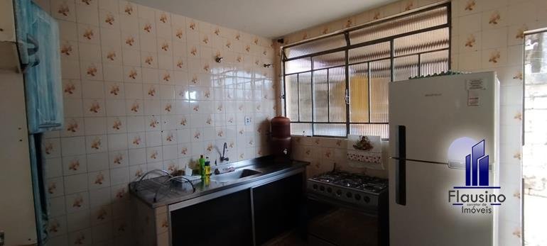 CASA MUITO BOA NO BOM PASTOR EM VARGINHA MG (5)