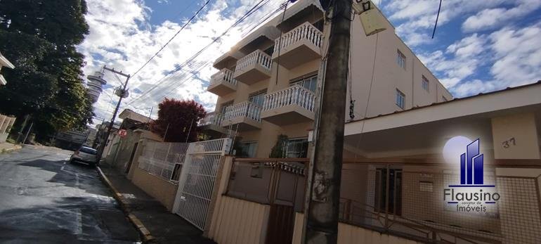 APARTAMENTO NOBRE NO CENTRO DE VARGINHA MG (1)