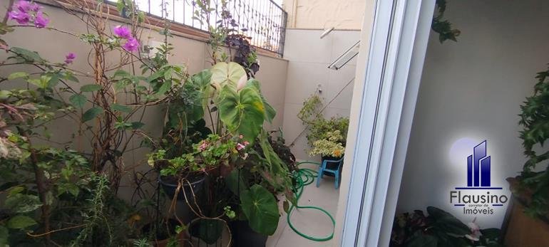 APARTAMENTO NOBRE NO CENTRO DE VARGINHA MG (21)