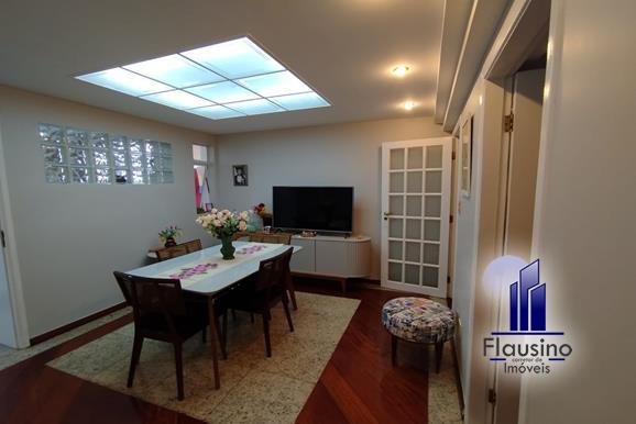 UM DOCE DE APARTAMENTO NO CENTRO DE VARGINHA MG (13)