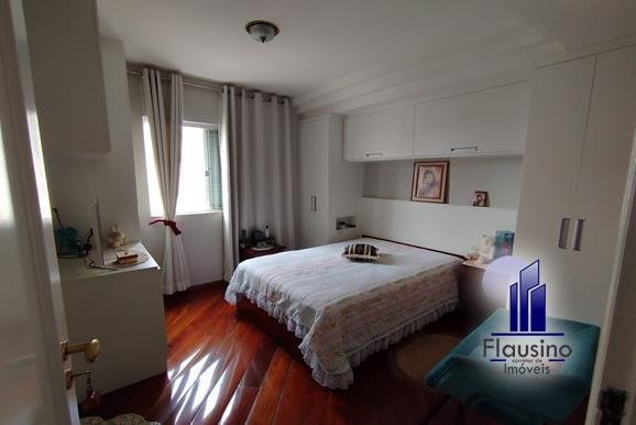 UM DOCE DE APARTAMENTO NO CENTRO DE VARGINHA MG (4)