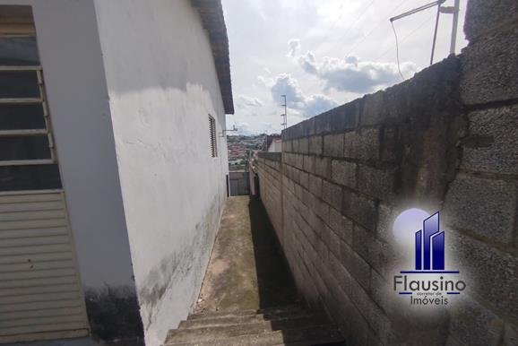 CASA NO PARQUE SÃO JOSÉ EM VARGINHA MG (12)