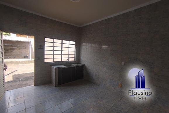 CASA NO PARQUE SÃO JOSÉ EM VARGINHA MG (9)