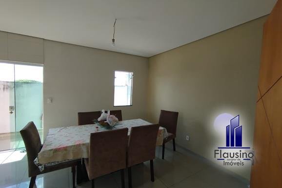 CASA COM PONTO COMERCIAL ENORME NO SION EM VARGINHA MG (11)