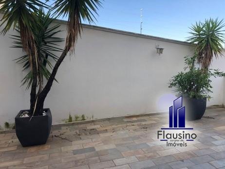 CASA TOP NO BOM PASTOR EM VARGINHA MG (21)