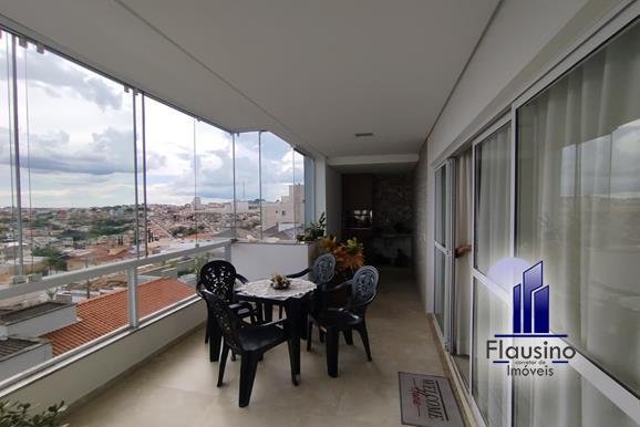 APARTAMENTO BELÍSSIMO NO CAMPOS ELISEOS EM VARGINHA MG (18)