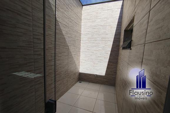 CASA PLANA NO STA TEREZINHA EM VARGINHA MG (12)