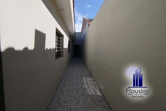 CASA PLANA NO STA TEREZINHA EM VARGINHA MG (6)