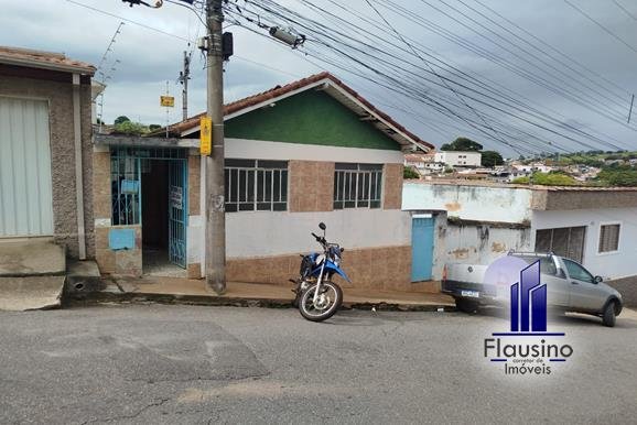CASA COM PREÇO BAIXO BEM LOCALIZADA AO LADO DO CENTRO (4)