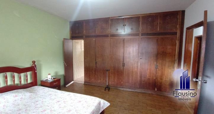 CASA COM RENDA NO BOM PASTOR EM VARGINHA MG (8)