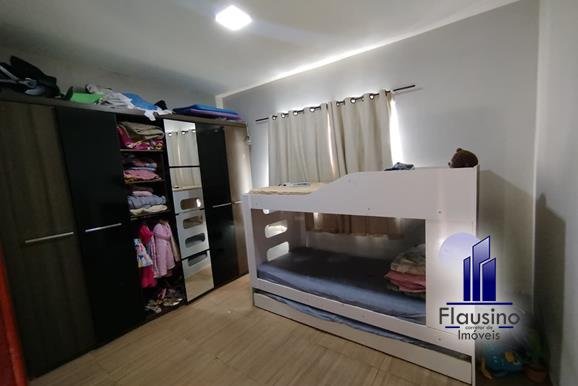 CASA E BARRACÃO NO ALTO DOS PINHEIROS EM VARGINHA MG (10)