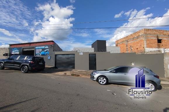 CASA E BARRACÃO NO ALTO DOS PINHEIROS EM VARGINHA MG (2)