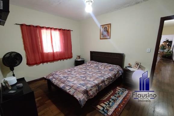 SUPER TERRENO COM BELA CASA NO REZENDE EM VARGINHA MG (16)