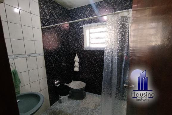 SUPER TERRENO COM BELA CASA NO REZENDE EM VARGINHA MG (17)