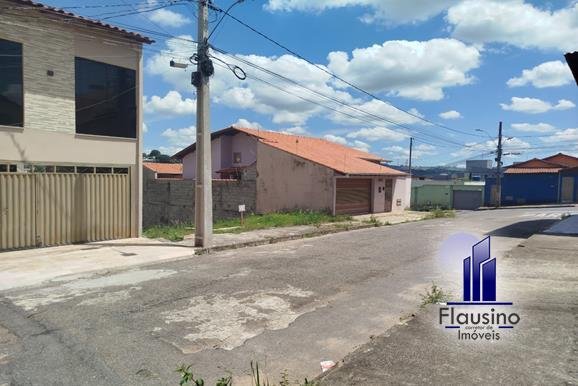 TERRENO RELÍQUIA NO JARDIM ITÁLIA EM VARGINHA MG (1)