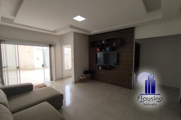 CASA PLANA NO SAGRADO CORAÇÃO EM VARGINHA MG (10)