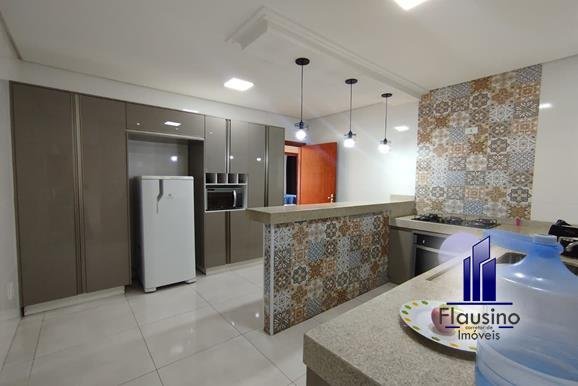 CASA PLANA NO SAGRADO CORAÇÃO EM VARGINHA MG (8)