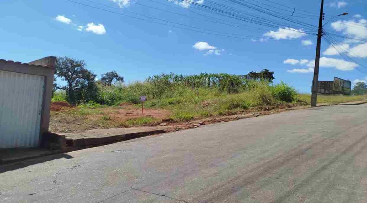 TERRENO EXCELENTE PERTO DO CEFET EM VARGINHA MG (2)
