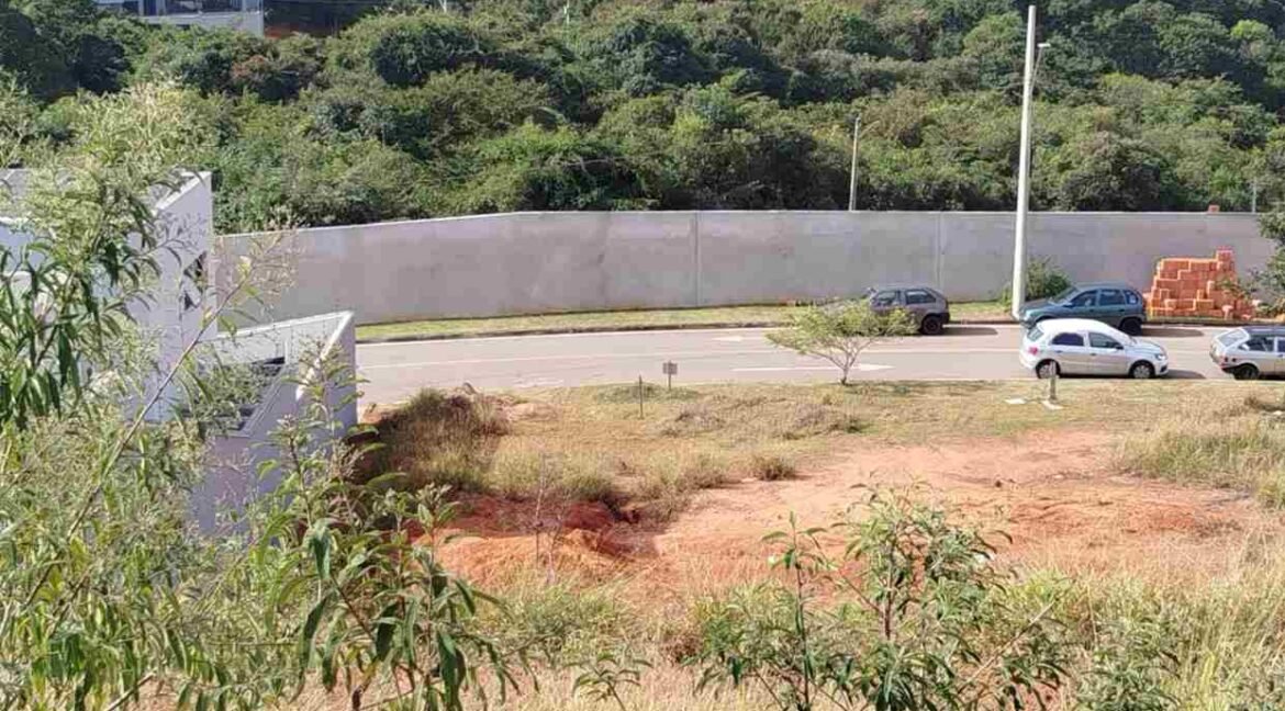 TERRENO ÓTIMO NO RESERVA VILA PAIVA EM VARGINHA MG (1) (Copy)