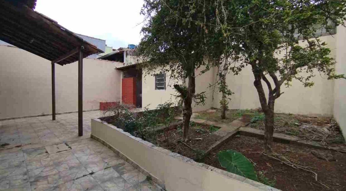 CASA MUITO BOA NO BELA VISTA EM VARGINHA MG (10) (Copy)