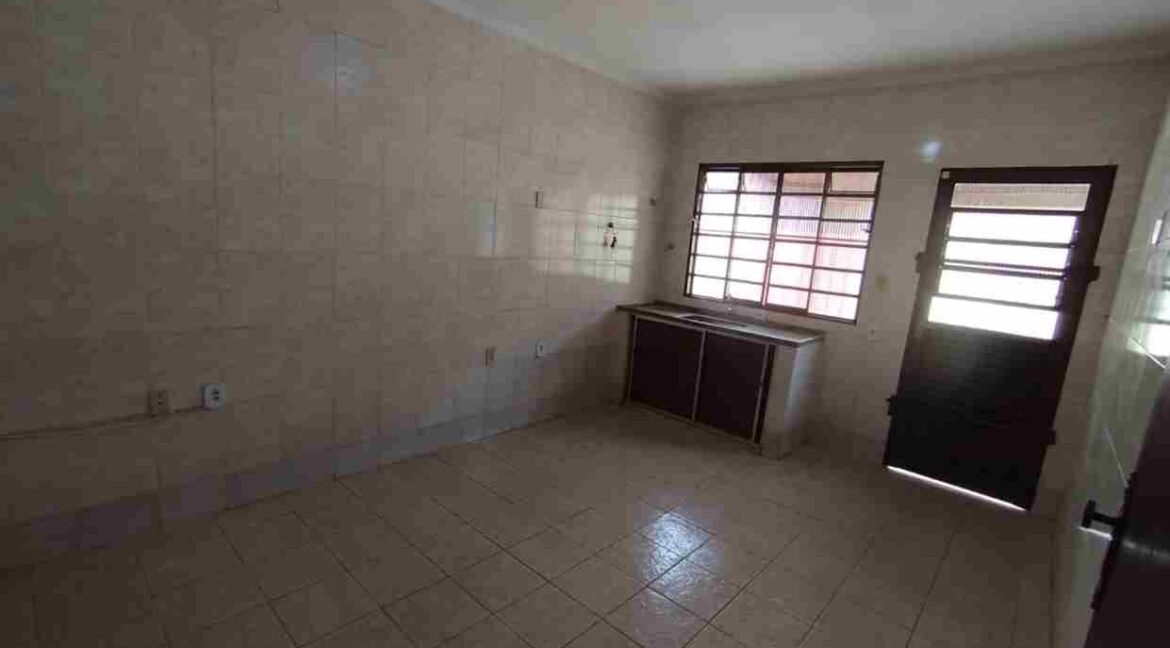 CASA MUITO BOA NO BELA VISTA EM VARGINHA MG (12) (Copy)