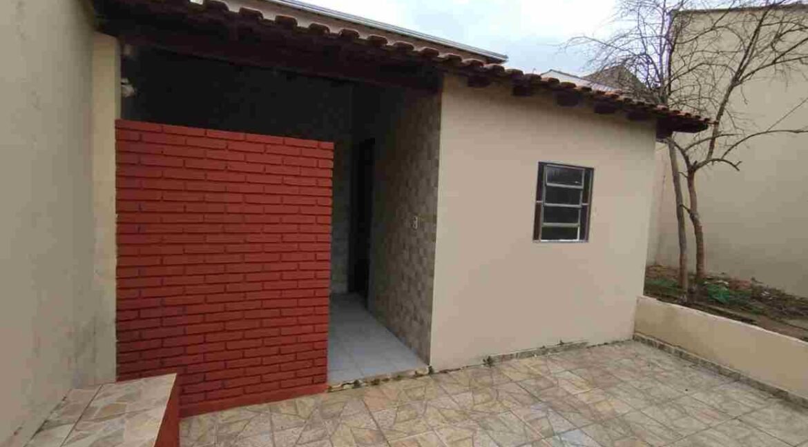 CASA MUITO BOA NO BELA VISTA EM VARGINHA MG (15) (Copy)