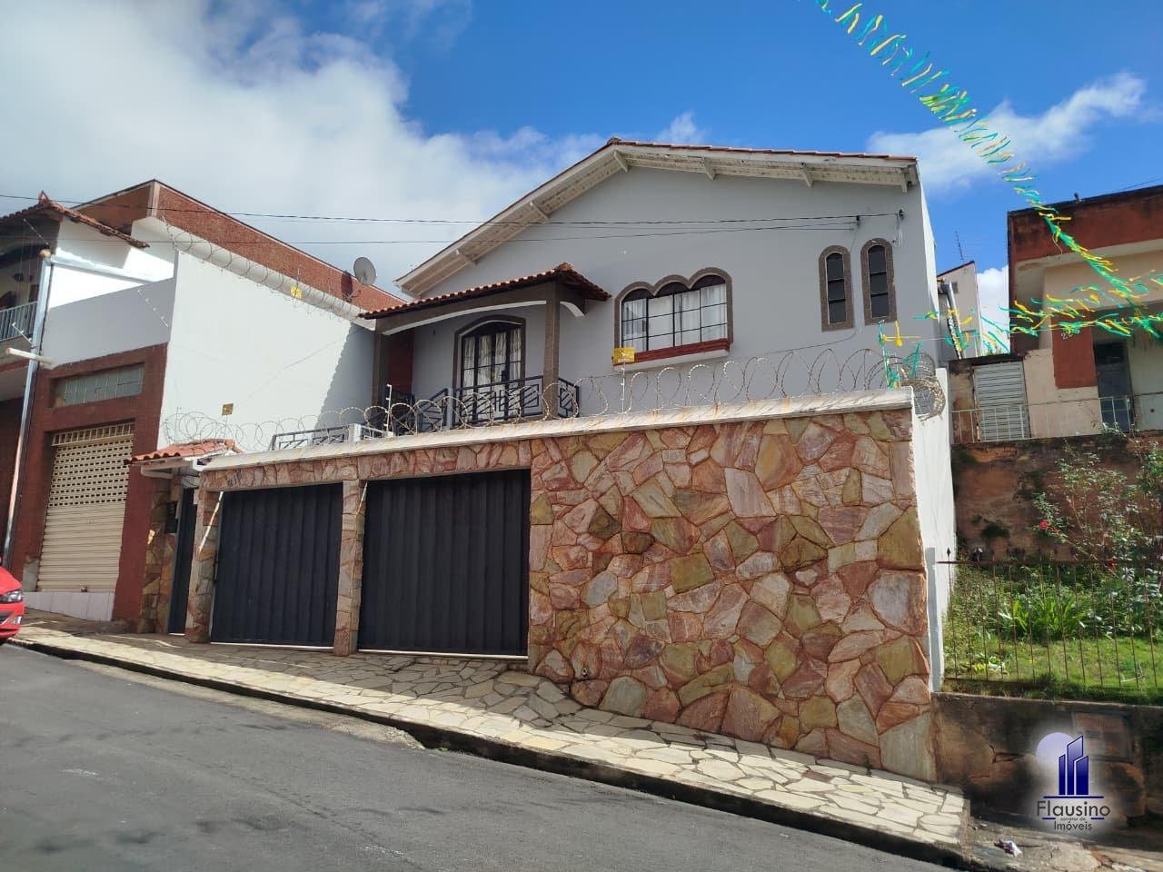 CASA MAGNÍFICA NO SANTA MARIA EM VARGINHA MG