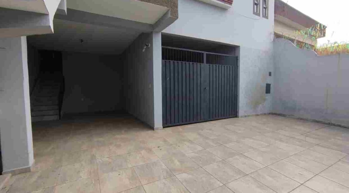 CASA MAGNÍFICA NO SANTA MARIA EM VARGINHA MG (3) (Copy)