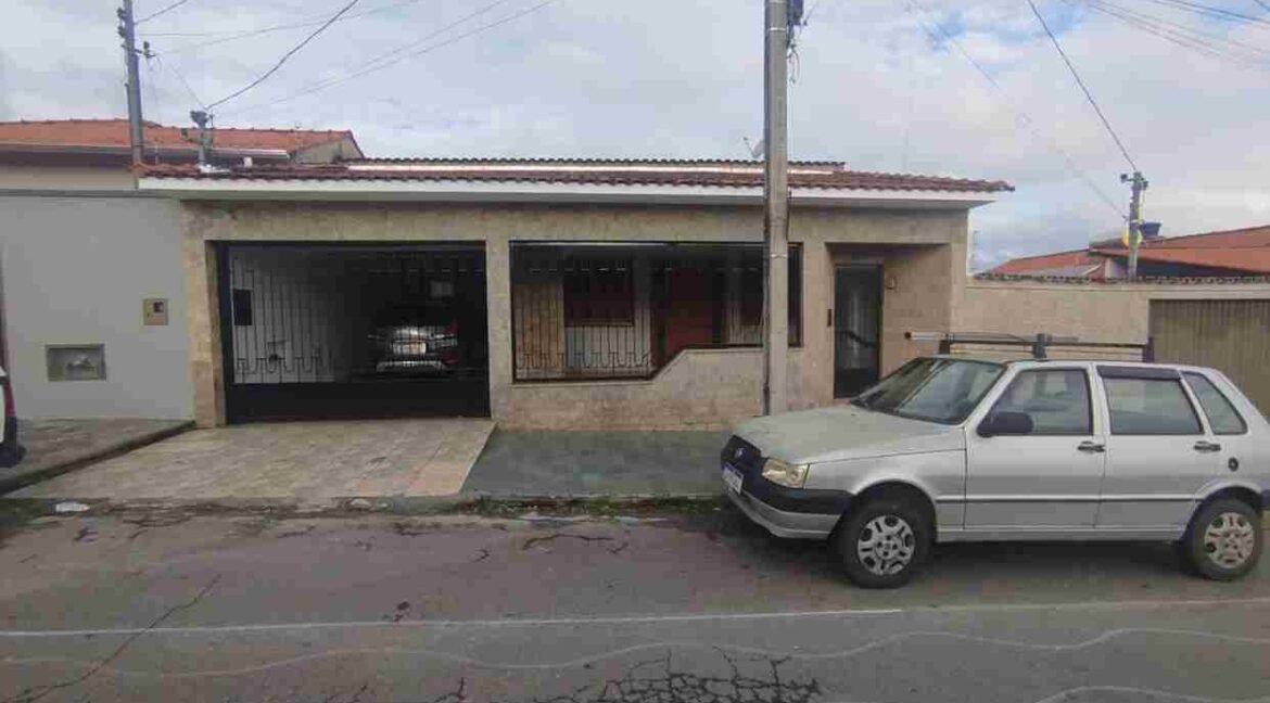 CASA 03 QUARTOS LOCAÇÃO CIDADE NOVA EM VARGINHA MG (2) (Copy)