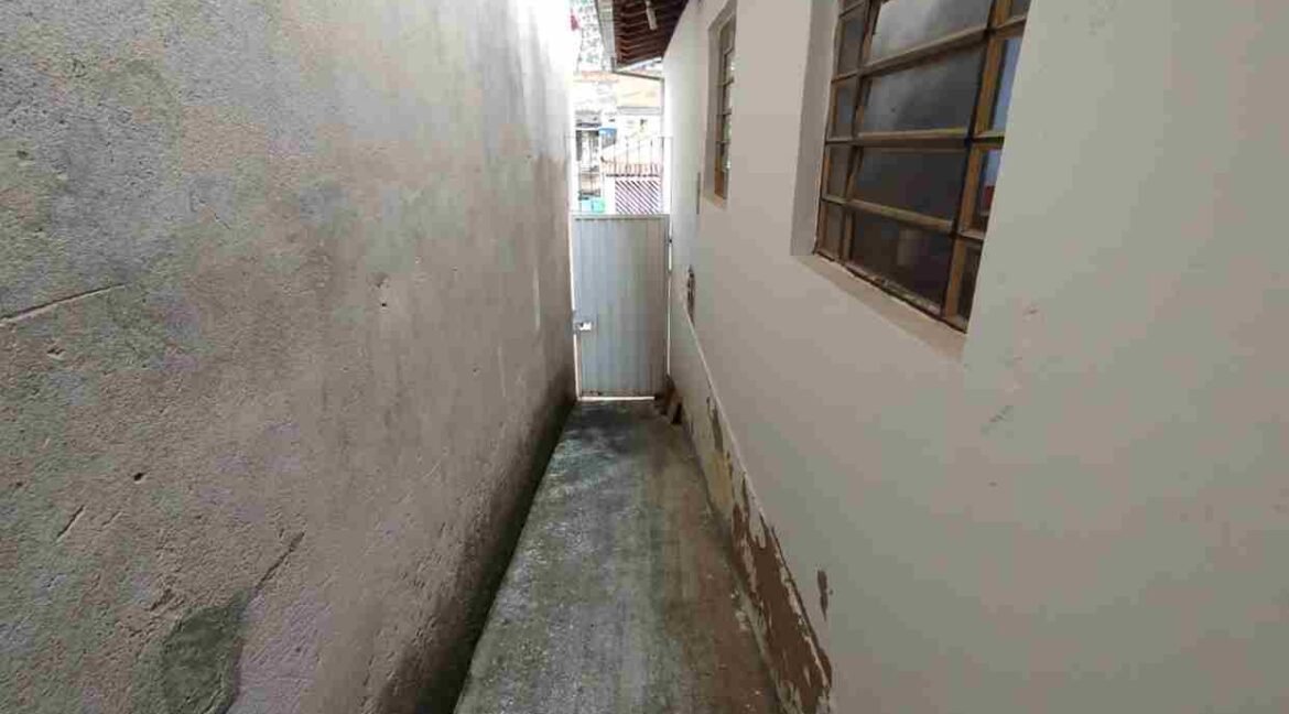 A CASA MAIS BARATA DE VARGINHA NO CANAÃjpeg (2) (Copy)