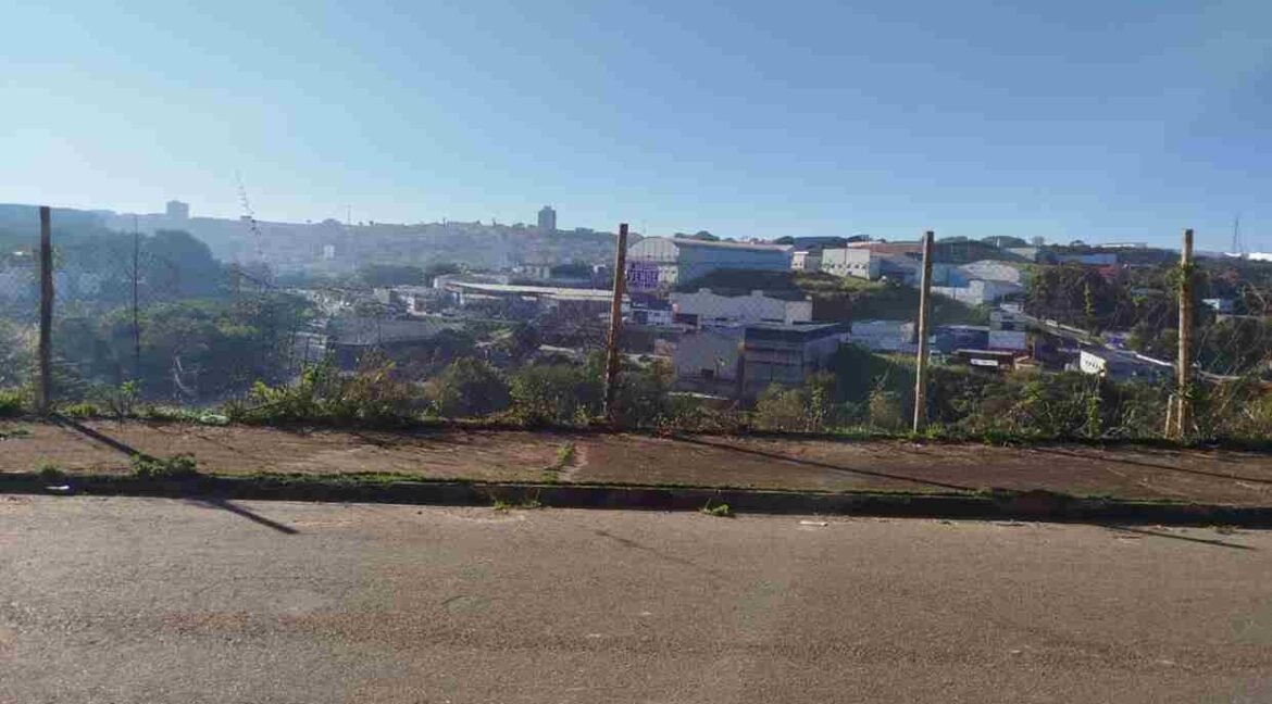 TERRENOS NO ALTA VILA EM VARGINHA MG (4) (Copy)