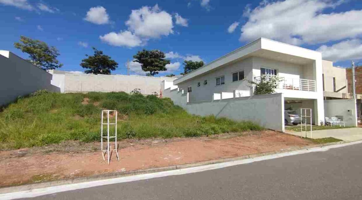 TERRENO EXCELENTE NO CONDOMÍNIO GARDEN EM VARGINHA MG (11) (Copy)