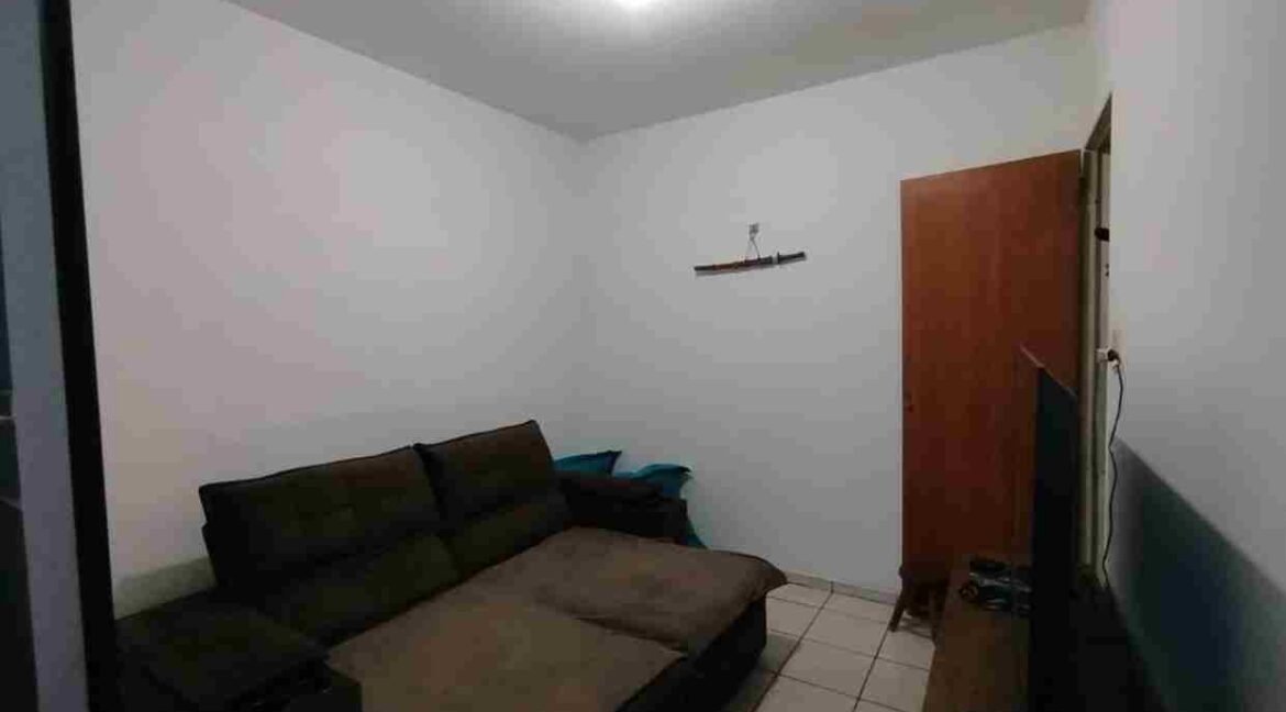 PRÉDIO COM TRÊS RENDAS NO ESTRELA EM VARGINHA MG (10) (Copy)