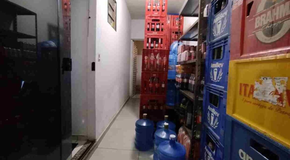 PRÉDIO COM TRÊS RENDAS NO ESTRELA EM VARGINHA MG (3) (Copy)
