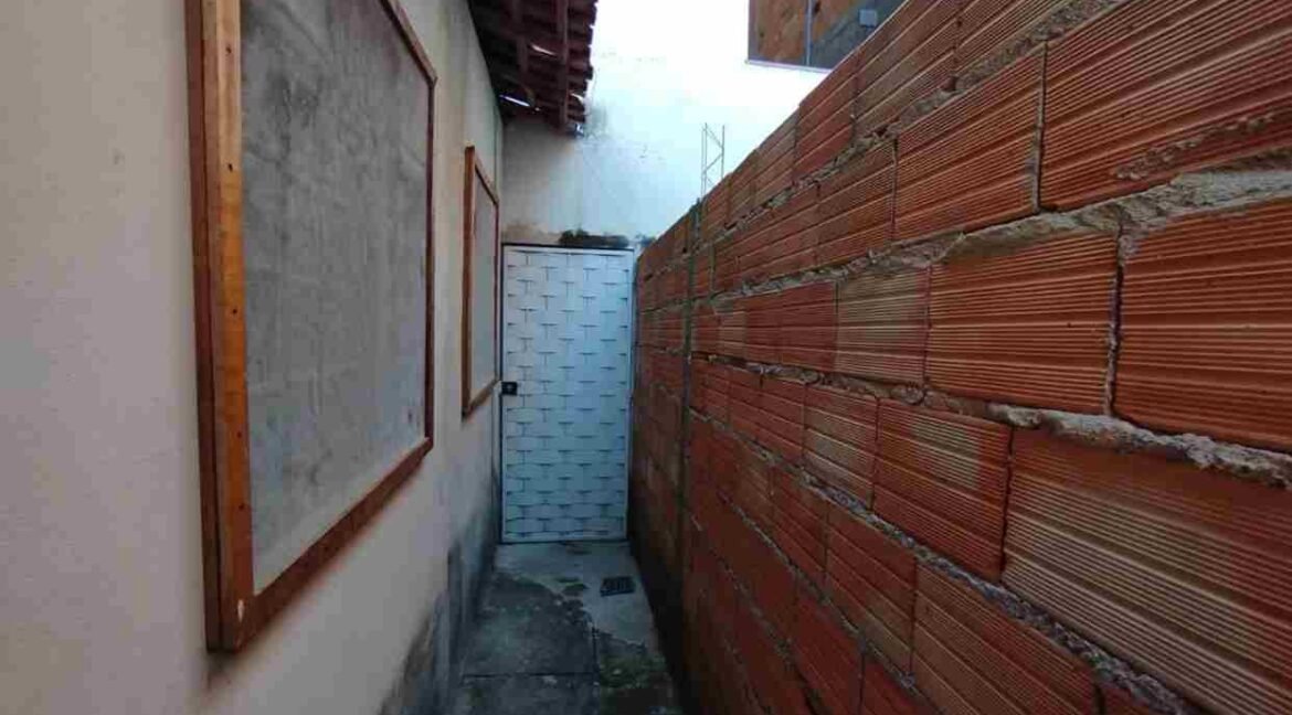 PRÉDIO COM TRÊS RENDAS NO ESTRELA EM VARGINHA MG (5) (Copy)