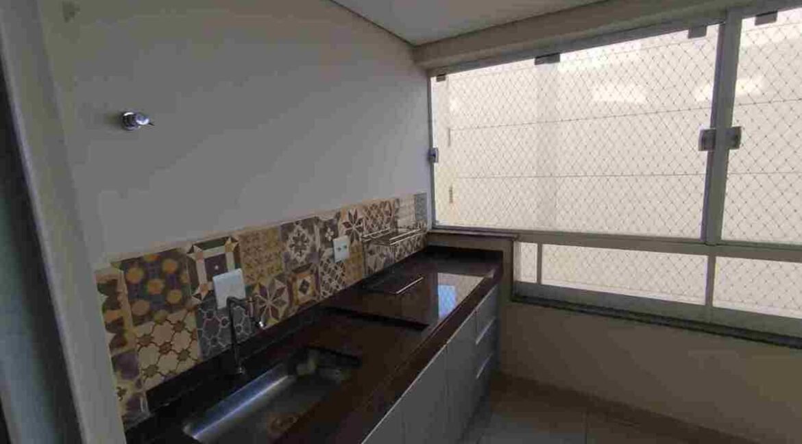 UM DOCE DE APARTAMENTO NO CENTRO DE VARGINHA MG (35) (Copy) (Copy)